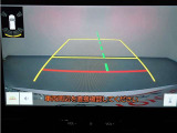 狭い駐車場や立体駐車場などもリアルに映るバックガイドモニター付でラクラク駐車♪