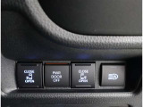 両側電動スライドドアで乗り降り楽々です!