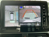 アラウンドビューモニター:空から見下ろしているような視点でスムーズな駐車と安全確認ができ安心して運転出来ます。