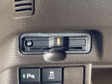 ETC車載器付。ETCが使用可能な道路通行料はキャッシュレスでスマートに走行できます。再セットアップして納車致します。