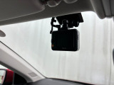 事故時の証拠となるだけでなく、危険運転の抑止力や、ヒヤリハットの記録による安全意識向上など、安全運転をサポートする機能をアピール。?