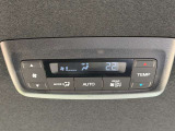 リア席もエアコン操作可能です