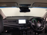 【前方視界】開放的な前方視界!運転がしやすく疲れにくいです♪窓が大きく、見通しがとっても良いおクルマですよ♪