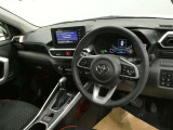 見通しのよいすっきりとした視界で、誰でも運転しやすいです。運転のしやすさは疲れにくさにも繋がりますよ♪
