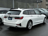 当社の納車前点検・サービスの内容は、車検点検・法定12ヶ月定期点検・油脂類の点検及び交換・バッテリーの点検及び交換等を行い、良好な状態にてご納車させていただきます。