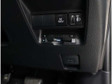 ETC!料金所も止まる事無くスイスイです!窓を開ける必要も無いので雨や花粉、排気ガスの浸入もありません!今や必需品ですネ!