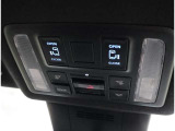 両側電動スライドドアをボタンで開閉可能です。