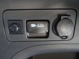 【電源コンセント】AC100V/1500W又はAC100V/100W非常時に大変役立ちます。