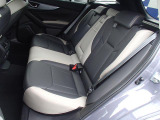 一般保証期間(3年/6万km)を過ぎた車には、消耗品のフレッシュアップを行います。エンジンオイルやオイルエレメント、ワイパーブレードゴムなど14項目をフレッシュチューニング。快適な状態でお乗りいただけます。