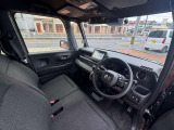 【運転席】