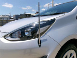 電動式フェンダーポールを装備しています!必要な場面で運転席から上下操作が可能です。走行中は収納してスッキリ!