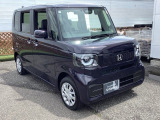自社整備工場で点検整備をおこなってからお渡ししています。車検が残っている場合は『12ヶ月点検整備』を、車検整備付きの場合は『車検整備』をおこないます。整備費用は車両本体価格に含まれています。