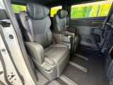 ドライバーによって運転しやすいポジションは異なり、あの車はどうなのか不安なこともありますよね。気になるお車は店頭で乗り込んでご確認いただけます♪