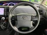 【クルーズコントロール】高速道路もラクラク走行。アクセルを離しても一定速度で走行ができ、長距離運転時の負担を軽減!加速・減速も簡単なスイッチ操作で調整できます。