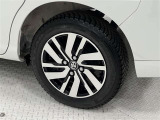 タイヤサイズは165/65R14!純正アルミホイール!残り溝は5ミリ程度です!