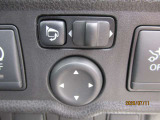 ドアミラーの鏡面の調節、格納は運転席からすべて操作できます!