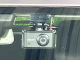 【ドライブレコーダー】ドライブレコーダー装備!走行中はもちろん、あおり運転や事故に遭遇した際、映像で記録し、万一のリスクに備えます。※記録用SDカードはお客様ご自身でご準備いただく必要があります。