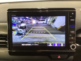 後方確認が便利なバックカメラ搭載、駐車時も安心です!!