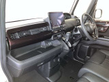 見通しのよいすっきりとした視界で、誰でも運転しやすいです。運転のしやすさは疲れにくさにも繋がりますよ♪