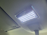 ルームライトはLEDが付いてます!