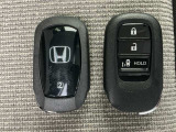 スマートキーです!ドアの施錠・解錠・エンジンの始動がスムーズで大変便利です!
