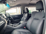 見通しのよいすっきりとした視界で、誰でも運転しやすいです。運転のしやすさは疲れにくさにも繋がりますよ♪