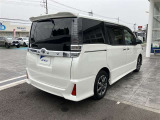 全国のトヨタディーラーにて保証が受けられるロングラン保証が1年間無料でつきます。別途費用にて3年間に延長できます。