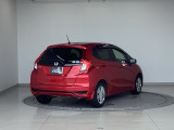 バックカメラが付いているのでバックでの車庫入れも安心です。