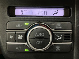 【オートエアコン】車内の温度を設定した温度に保ってくれるオートエアコン☆急な温度変化が避けられるので赤ちゃんや小さなお子様が同乗時も安心です♪