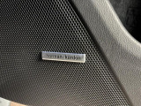 【ハーマンカードンサウンドシステム】高度なチューニング能力が搭載されており、高音質な音楽をお楽しみいただけます♪