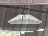 【スズキ セーフティサポート】走行中に前方の車両等を認識し、衝突しそうな時は警報とブレーキで衝突回避と被害軽減をアシスト。より安全にドライブをお楽しみいただけます。