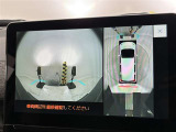 フロントカメラは運転席よりも前の視界を確保することで事前に危険を予知し、事故や衝突を防ぎます。