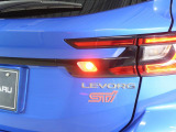 LEDリヤフォグランプ装備!濃霧や吹雪などの悪天候時に自車位置を後続車に知らせ、視界不要による追突を防止することができます。