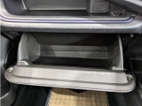 グローブボックスの収納もバッチリ