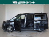 両側パワースライドドア付きだから、狭い駐車スペースなどでの 乗り降りラクラク!小さなお子さまのいるご家庭には嬉しい装備。