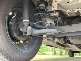 お車を安心してお乗りいただく為には、足回りの定期点検が欠かせません。サービスサポート(有償保証)では無料点検もご提供しており、安心のカーライフをお過ごしいただけるサポート体制が整っています。