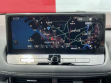 大型ワイドディスプレイのNissanConnectナビを装備。見やすい地図表示で、目的地まで快適にドライブをサポートします。