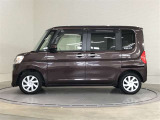 片側パワースライドドア付きだから、狭い駐車スペースなどでの 乗り降りラクラク!小さなお子さまのいるご家庭には嬉しい装備。
