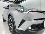フォグランプ装着車です。暗い夜道の車両前方を明るく照らします