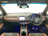 【前方視界】開放的な前方視界!運転がしやすく疲れにくいです♪窓が大きく、見通しがとっても良いおクルマですよ♪