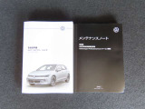 記録簿、車両取扱説明書もございます。