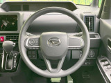 【ステアリングスイッチ】運転中、前方から目線をそらすことなく、オーディオ等の操作が可能な便利機能!安心&快適なドライブを演出してくれます♪