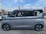 両側オートスライドドア装備!運転席やドアのスイッチ、リモコンキーでも開閉操作できるので便利ですよ!