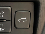 【パワーバックドア】スマートキーや運転席のボタンを押すだけでリアゲートが自動で開閉します!荷物を持っている時や、高い位置にあるバックドアを閉める際に便利な機能です♪