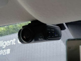 【日産純正 車内撮影用カメラ付きドライブレコーダー装着車】 映像/音声の記録はもちろん、映像再生時に走行軌跡や車速のわかるGPS搭載。事故時の客観的な検証に役立ちます。