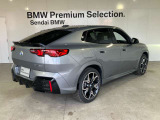 BMW xDriveの魅力は、走行状況と路面状況の変化をリアルタイムに把握し、4輪のトラクションを絶えず最大限に保つことで、どんなコンディションにおいても揺るぎない走りを実現させてくれます。