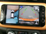 アラウンドビュ-モニタ-装備。上から見下ろしているような映像が表示されるので、車庫入れ時も安心です!
