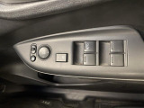 【パワーウインドウ】運転席のスイッチで、各席の窓ガラスの開閉ができます!あると便利ですよね!