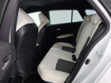 ゆとりある広々とした車内空間は、ドライブを始め買い物やレジャーなど、幅広く活躍します。一人でもみんなとでもお出かけを楽しみましょう!