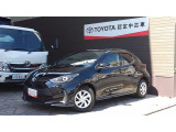 コンパクトボディで取り回しがよく狭い道でも運転しやすいヤリスハイブリッドです。燃費性能もよく経済的なお車です。